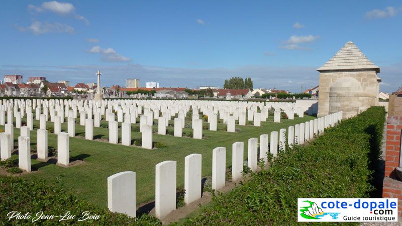 Cimetière militaire de Wimille